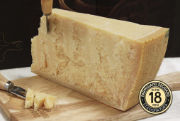 Parmigiano Reggiano - Stagionatura 18 MESI - Pezzatura da 1,5 Kg Parmigiano Reggiano - Stagionatura 18 MESI - Pezzatura da 1,5 Kg