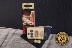 CONFEZIONE NATALIZIA CON COLTELLINO Parmigiano Reggiano - Stagionatura 24 MESI - 1kg CONFEZIONE NATALIZIA CON COLTELLINO Parmigiano Reggiano - Stagionatura 24 MESI - 1kg