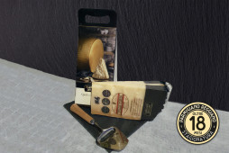 CONFEZIONE TRADIZIONALE con AFFETTAFORMAGGIO Parmigiano Reggiano - Stagionatura 18 MESI - 700 gr CONFEZIONE TRADIZIONALE con AFFETTAFORMAGGIO Parmigiano Reggiano - Stagionatura 18 MESI - 700 gr