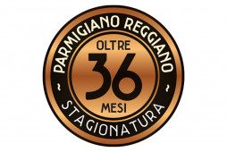 CONFEZIONE TRADIZIONALE con AFFETTAFORMAGGIO Parmigiano Reggiano - Stagionatura 36 MESI - 700 gr