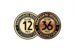 CONFEZIONE TRADIZIONALE Parmigiano Reggiano con Coltellino - Stagionatura 12 e 36 MESI - 2Kg CONFEZIONE TRADIZIONALE Parmigiano Reggiano con Coltellino - Stagionatura 12 e 36 MESI - 2Kg