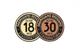 CONFEZIONE TRADIZIONALE Parmigiano Reggiano con Coltellino - Stagionatura 18 e 30 MESI - 2Kg CONFEZIONE TRADIZIONALE Parmigiano Reggiano con Coltellino - Stagionatura 18 e 30 MESI - 2Kg